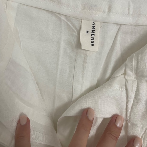 White Linen set Vest & Shorts -Classic Elegance - Picture 4 of 7